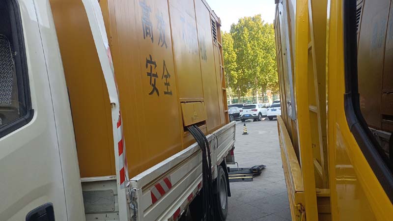 净潭乡如何判断柴油发电机组和UPS电源的切换时间是否符合要求？